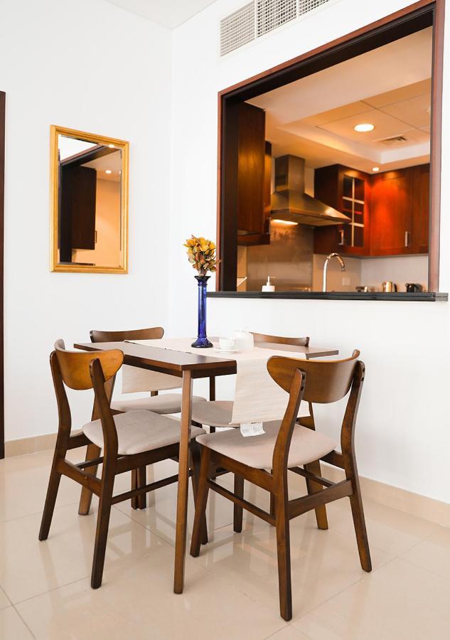 דובאי Nasma Luxury Stays - Fancy Apartment With Balcony Near Burj Khalifa מראה חיצוני תמונה
