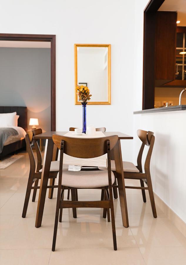 דובאי Nasma Luxury Stays - Fancy Apartment With Balcony Near Burj Khalifa מראה חיצוני תמונה